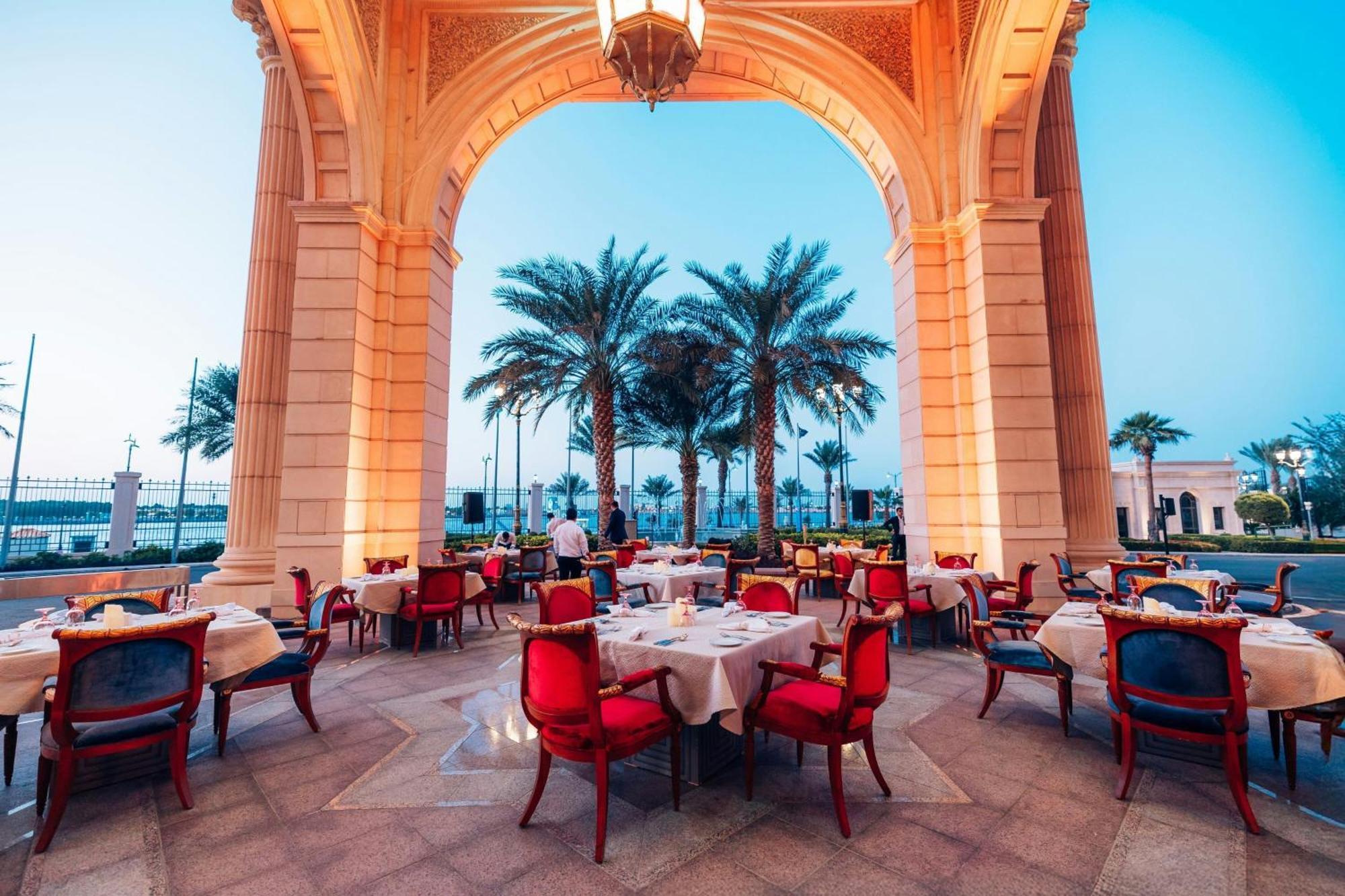 The Ritz-Carlton Jeddah Hotel Kültér fotó The Palace Downtown